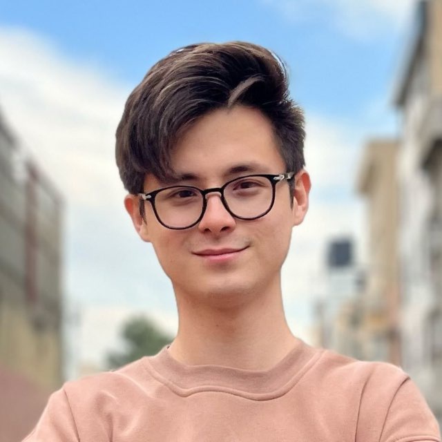 پژمان حسینی 